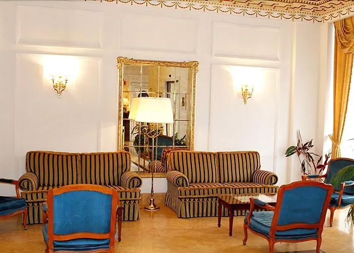 מלון The Major 4*