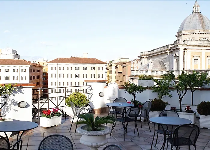 מלון The Major 4*