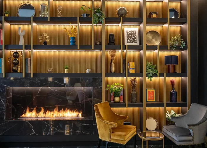 מלון The Major 4*