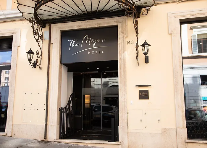 The Major מלון